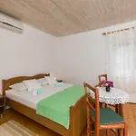 Appartamento Miskovic - With Balcony And Sea View East Donje Celo