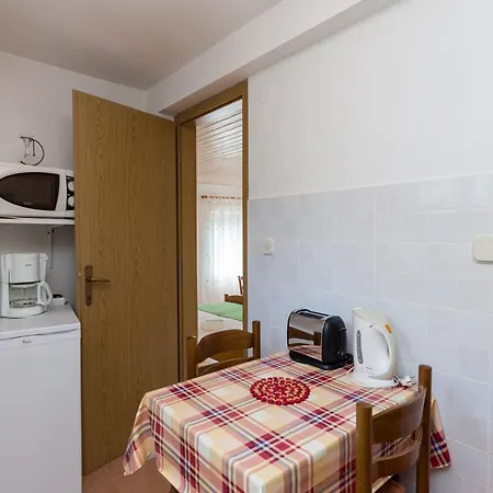 Appartement Miskovic - With Balcony And Sea View East Kolocep Island