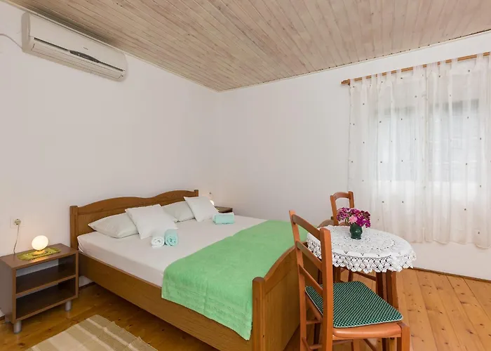 公寓 Miskovic - With Balcony And Sea View East Donje Celo