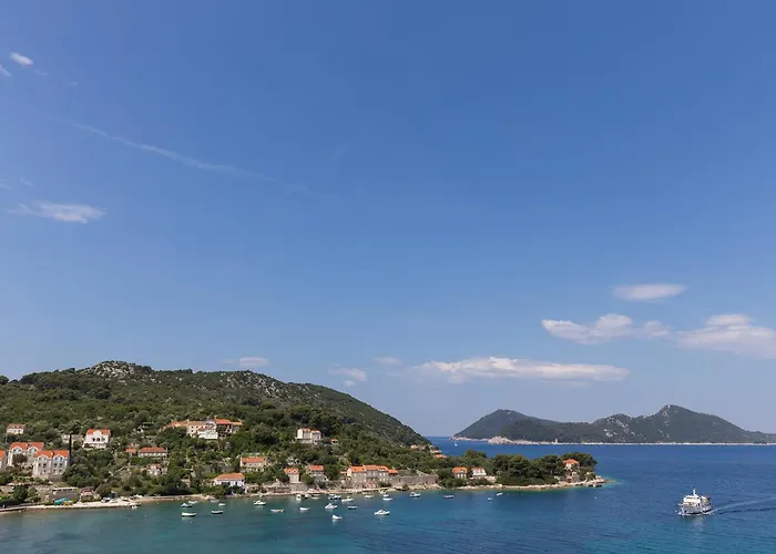 Miskovic - With Balcony And Sea View East * Donje Celo