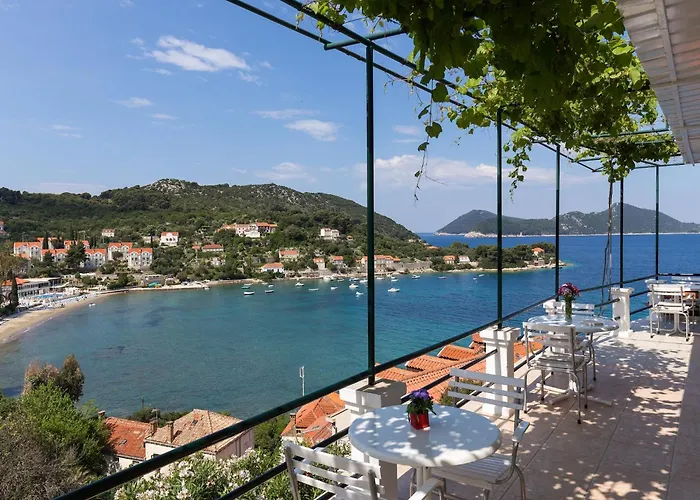 Miskovic - With Balcony And Sea View East 公寓